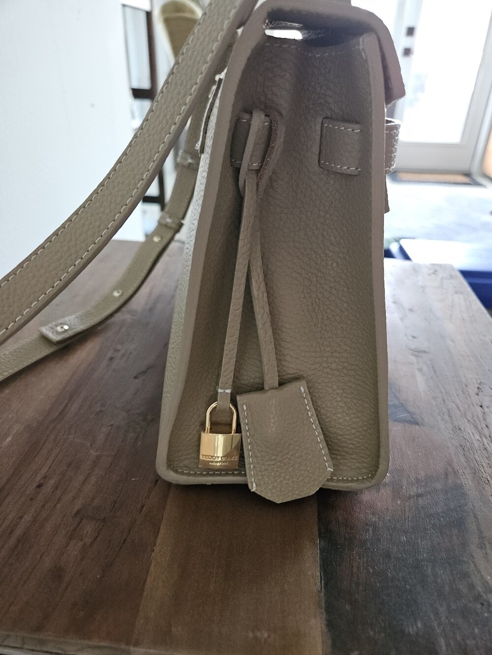Teddy Blake Ava Taupe Leather Top-Handle Women's Bag with Gold Hardware - Picture 3 of 9